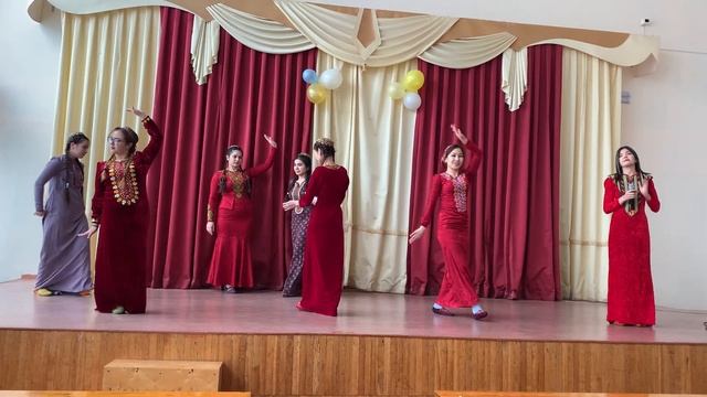 Туркменская народная песня «Билезик» («Браслет») и танец смотреть онлайн