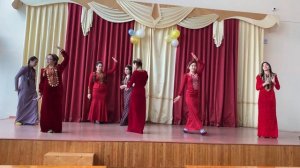 Туркменская народная песня «Билезик» («Браслет») и танец