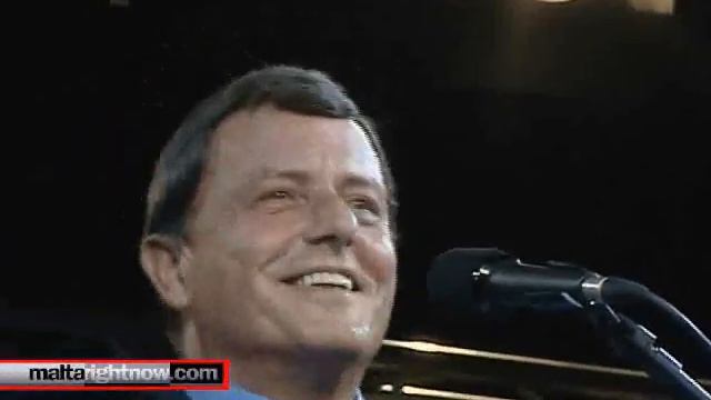 Wara l-mass meeting ta' Alfred Sant f'Birzebbuga ... смотреть онлайн