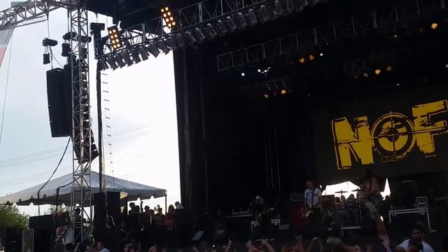 Nofx - Linoleum @ Tempe Beach Park (April 2015)