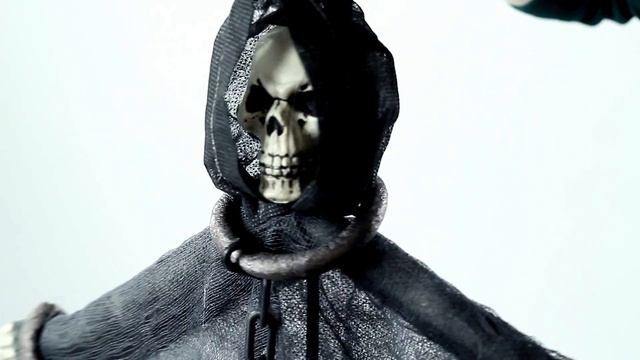 Кукла с цепью / Декор к Хэллоуину / Обзор смотреть онлайн