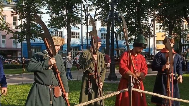 Фестиваль на Страстном бульваре "Времена эпохи" смотреть онлайн