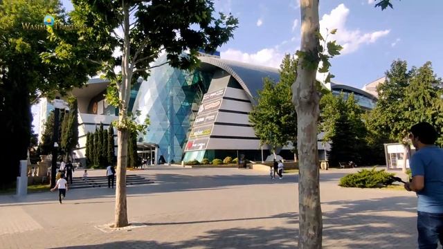 Baku Malls, Markets & Shopping | Ep-7 | Baku Azerbaijan Tour June 2022 || Wasim Travelog