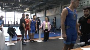 Взвешивание борцов до 74 и 86 кг.