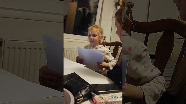 Урок немецкого для Кристины, или кто кого учит #беженцывгермании