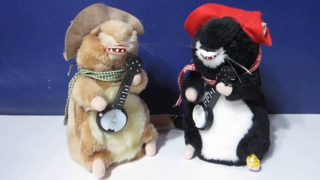 RARE Gemmy'Dueling Banjo' Hamsters Buck & Chuck (Plush version) смотреть онлайн