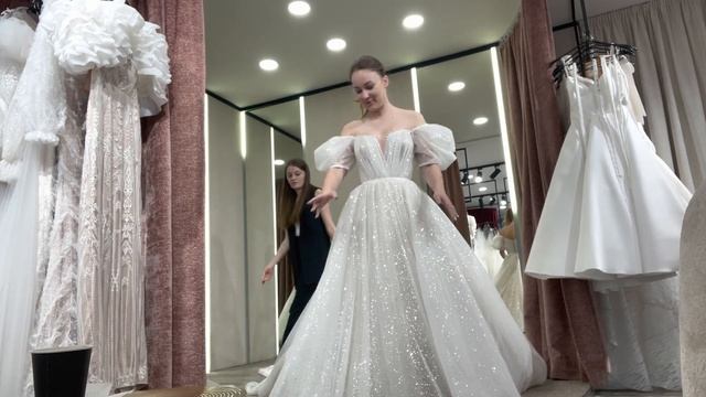 Как я выбирала свадебное платье, свадебные салоны в Минске! смотреть онлайн
