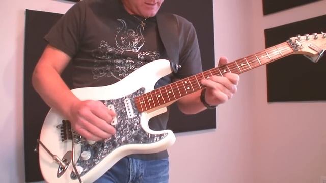 Boss GT-10 Stevie Ray Demo смотреть онлайн