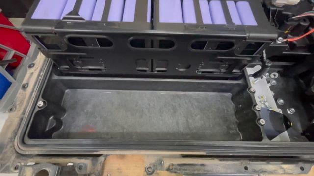 Zwiększamy zasięg Citroëna C-Zero | EV Repair смотреть онлайн