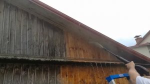 Как быстро отшлифовать старый деревянный дом и обновить поверхность