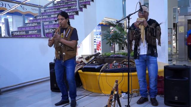 Indio Irlandes. Inti «Pakarina» & Rumi «Ecuador Indians» смотреть онлайн