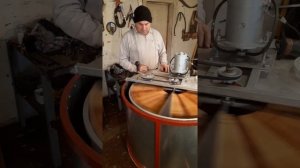 Самодельная медогонка радиальная.