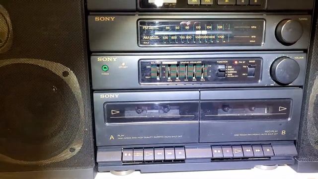 Sony CFD-460 смотреть онлайн