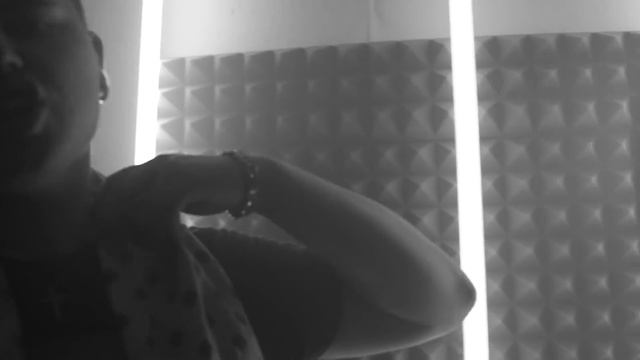 Young Promesse- Papy Junior (Official Music Video) (Prod.69Dam) смотреть онлайн
