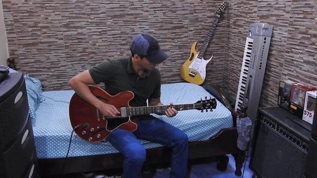Donna Lee Charlie Parker's Solo con Gibson Varitone Es 345. смотреть онлайн