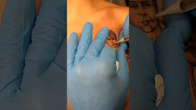 Нарисовали Измайловскому хулигану,поэта-хулигана. смотреть онлайн