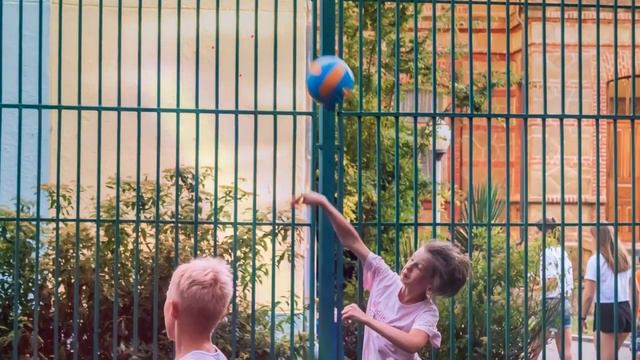 Июльский ПОЗИТИВ смотреть онлайн