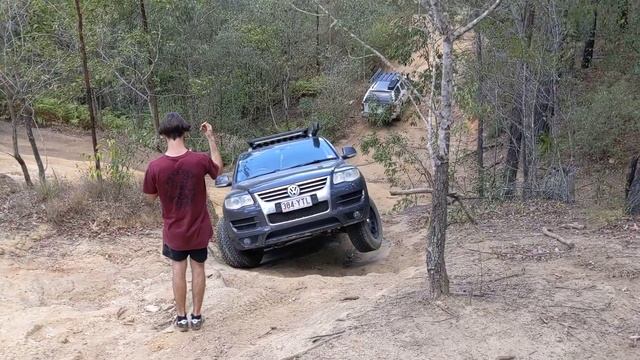 V6 TDI Touareg @ Glasshouse Mountains смотреть онлайн