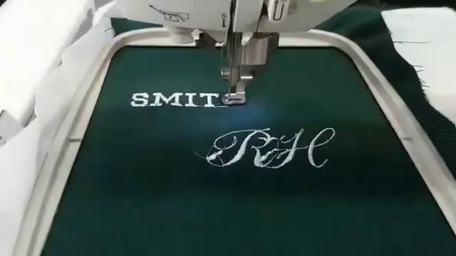 Brother 700E Domestic Embroidery machine смотреть онлайн