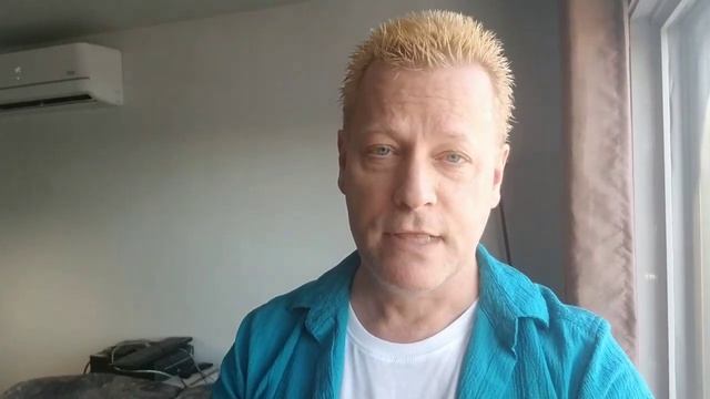 How to Become Omnipresent - Simple Online Strategies #252 смотреть онлайн