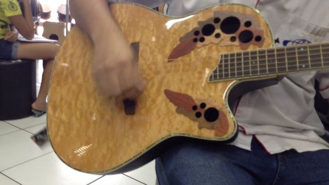 Teste Violão Ovation смотреть онлайн