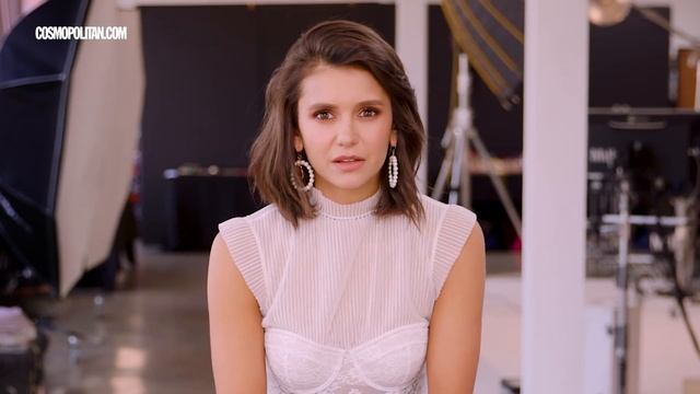 Vanessa Hudgens and Nina Dobrev Play "On Screen or In Real Life" | Cosmopolitan смотреть онлайн
