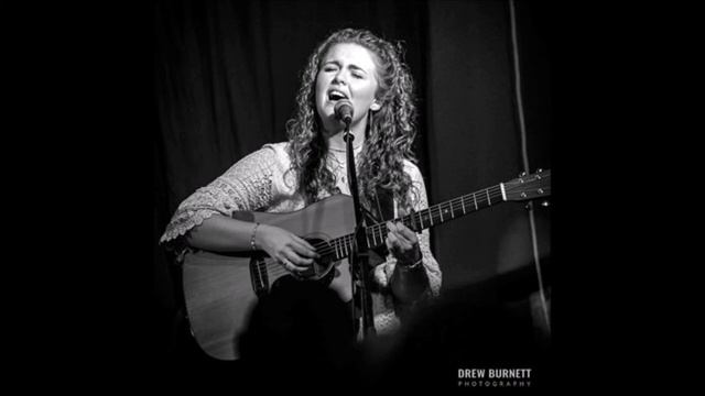 Katee Kross Old Toy Trains смотреть онлайн