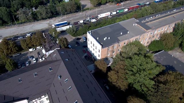 Xiaomi Mi Drone 4K - Полет над офисом 2 смотреть онлайн