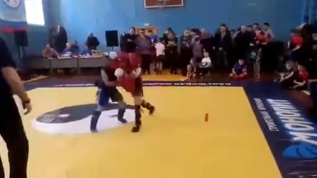 Бой по ушу саньда финал вес 28 кг смотреть онлайн