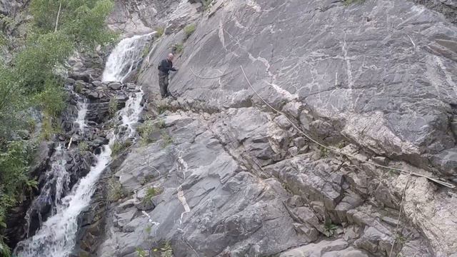 Водопад Учар на Горном Алтае