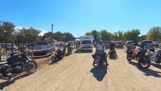 BMW R 1250 RS - 2022 Harvest Classic Bike Rally Luckenbach, Texas