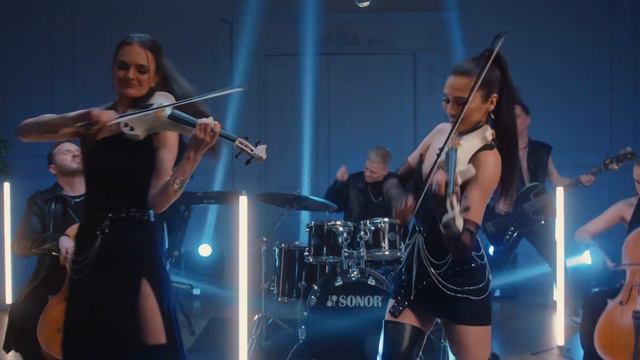 Main Strings Orchestra - Smells Like teen Spirit смотреть онлайн