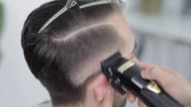 MODERN UNDERCUT TUTORIAL (EASY STEP BY STEP) смотреть онлайн