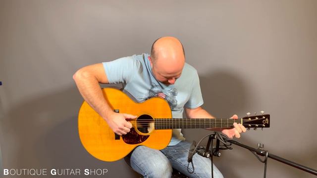 Santa Cruz Model F at Boutique Guitar Shop смотреть онлайн