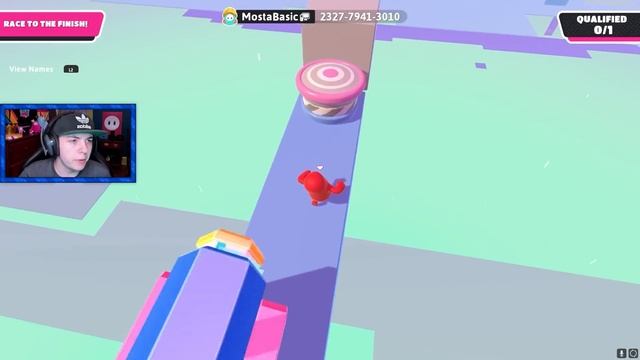 Playing YouTuber Fall Guys Levels! смотреть онлайн