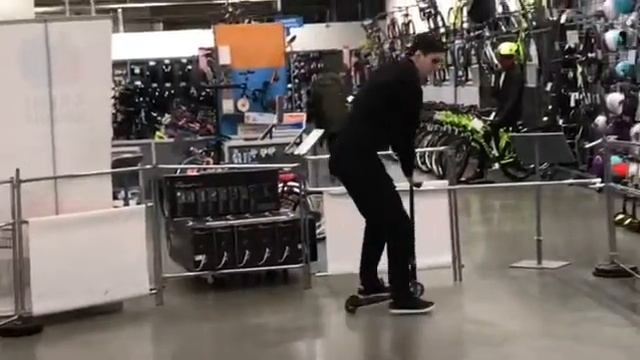 Мастер класс на самокате! Фейл смотреть онлайн