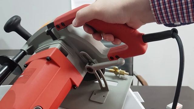 Электропаркетка KEN 4180 для резки натурального камня, керамики и кварцевого агломерата! смотреть онлайн