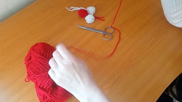 Изготовление изделий из помпонов. Часть 1 смотреть онлайн