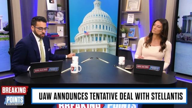 BREAKING: BIG 3 CAVE To UAW Demands | Breaking Points смотреть онлайн