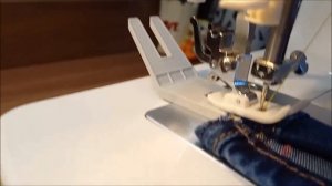 Подкладная лапка для толстых тканей-незаменимое устройство для шитья.