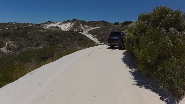 Pajero Sport off-road Review vs Prado at Olympic Sand dunes смотреть онлайн