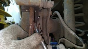 Citroen C4 sedan. Замена тормозных дисков и колодок, передние и задние.