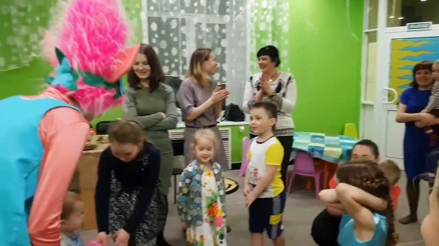 День рождения в Прыг Скок. Детский день рождения Иркутск смотреть онлайн