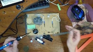 Переделка налобного фонарика YYC-101 POLICE 880000W в нормальный. | Замена аккумулятора в фонарике.