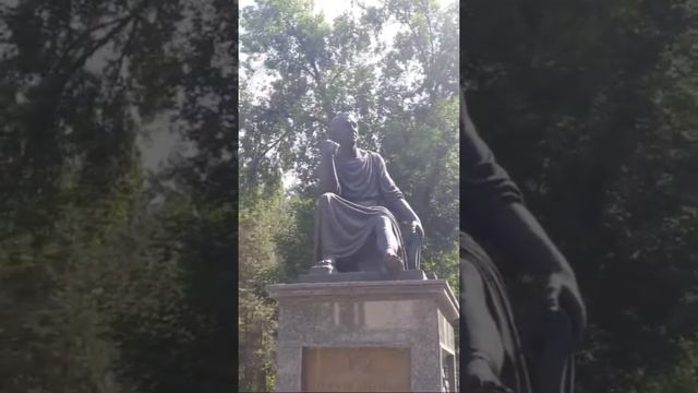 памятник на пл.Свободы смотреть онлайн