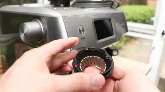 How to adjust grinder burrs on Breville Oracle Touch смотреть онлайн