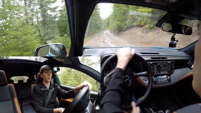 2016 Toyota Rav4 AWD - Review & Offroad Test Drive