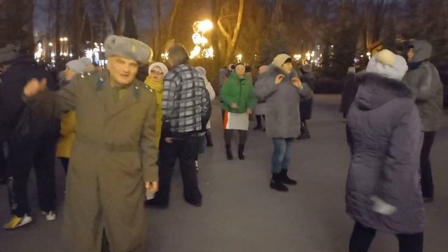 Харьков, танцы в парке;"Аморе,море-миа, любите же красиво!" смотреть онлайн