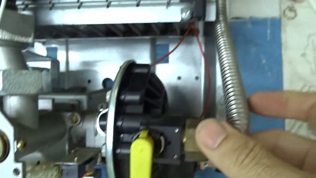 Замена мембраны водяного узла газовой колонки Нева Люкс 6011, Нева Люкс 6014, Нева Люкс 5514 смотреть онлайн