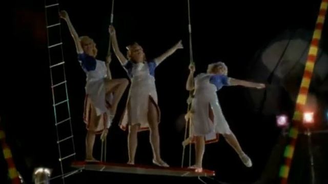 Ja Zuster Nee Zuster Ft Loes Luca - Aan De Trapeze karaoke смотреть онлайн